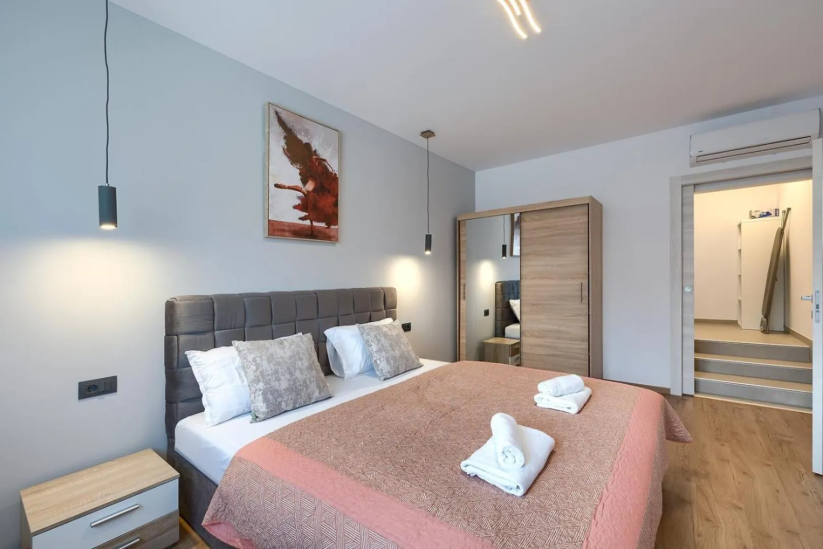 Villa Meri With Private Pool And Sea View Pula