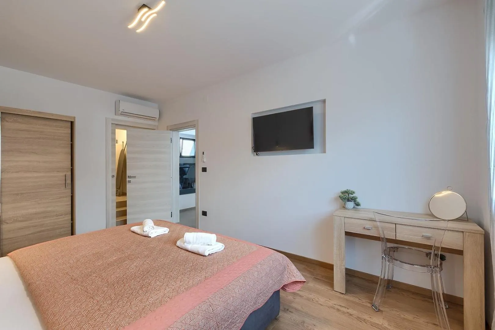 Villa Meri With Private Pool And Sea View Pula Kroatien